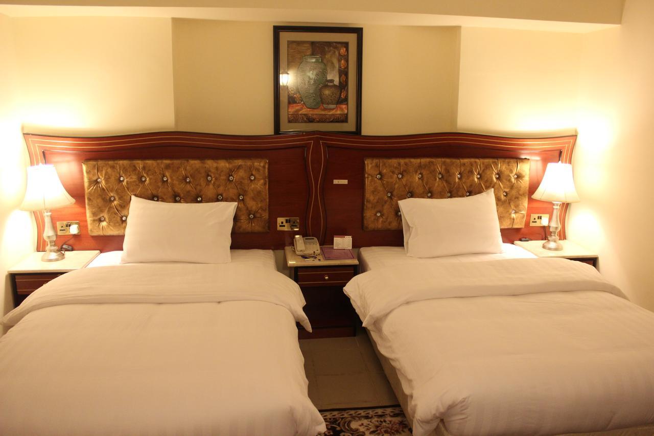 Saffron Hotel Dubaj Zewnętrze zdjęcie