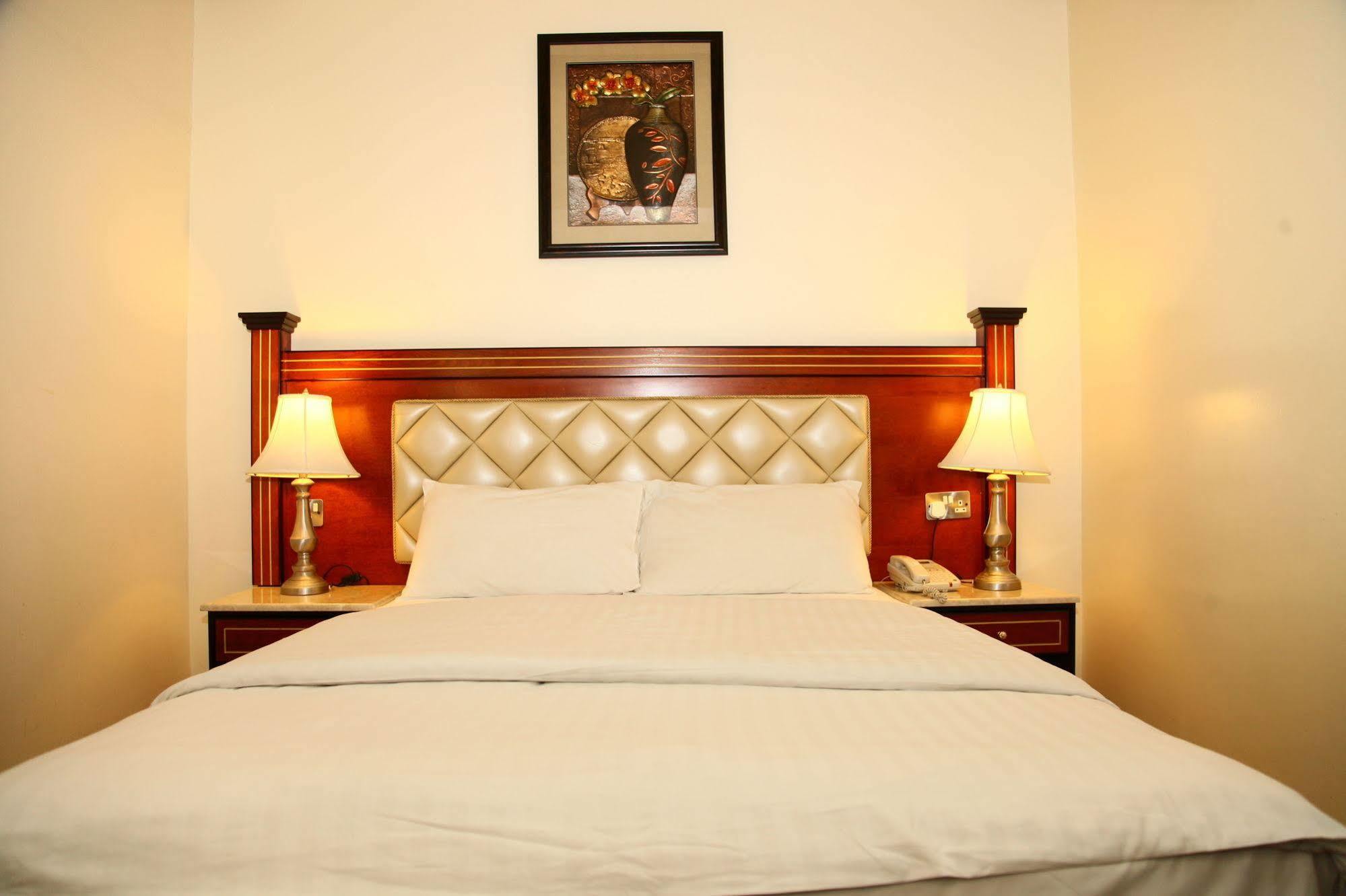 Saffron Hotel Dubaj Zewnętrze zdjęcie
