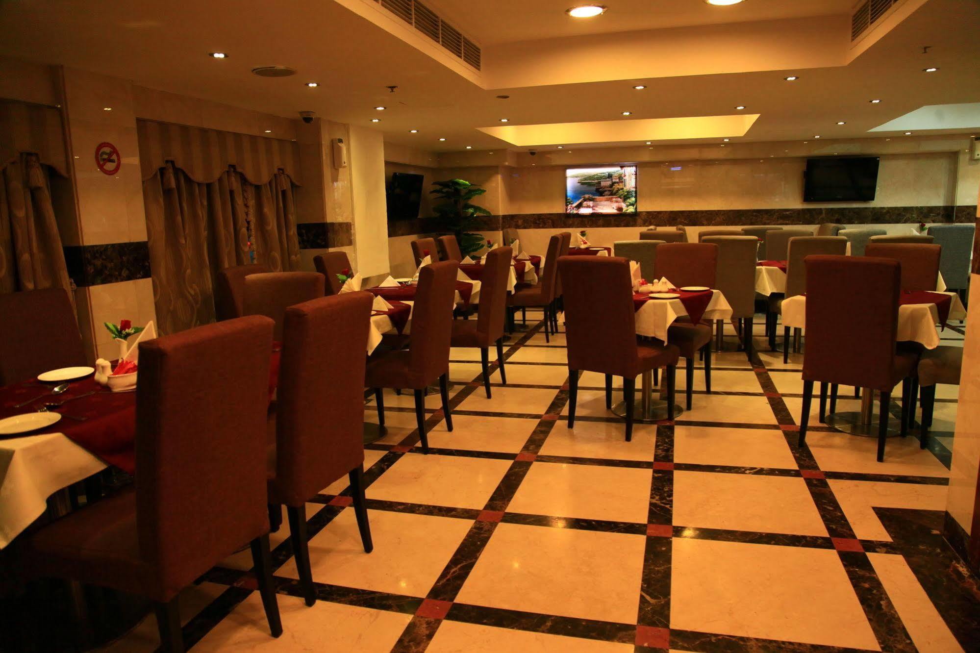 Saffron Hotel Dubaj Zewnętrze zdjęcie