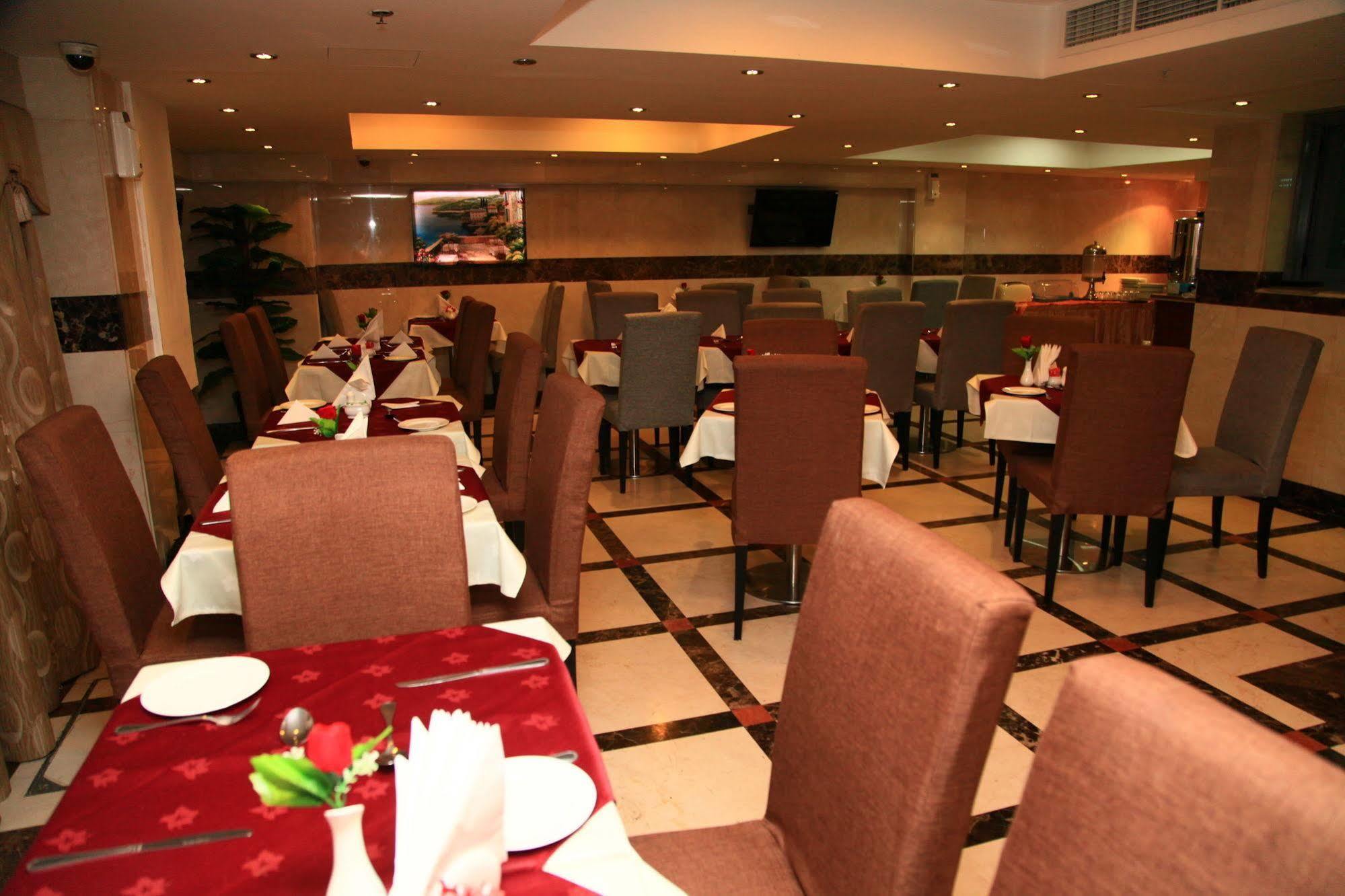 Saffron Hotel Dubaj Zewnętrze zdjęcie